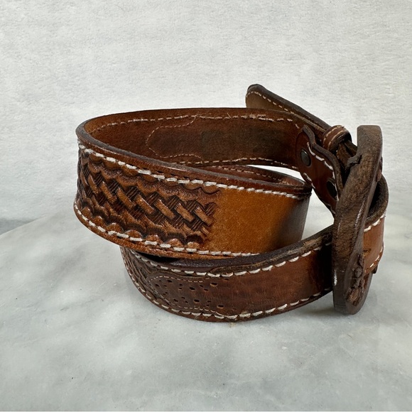 Vintage Brown Leather Belt Wooden Buckle tooled western hippie 70s bohemian boho - Picture 6 of 15